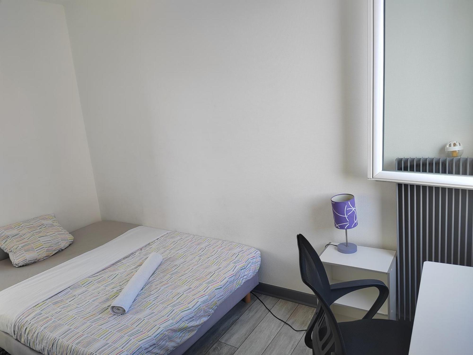 Une Chambre Dans Appartement Partage, Grenoble A 8 Min Du Centre-Ville Εξωτερικό φωτογραφία