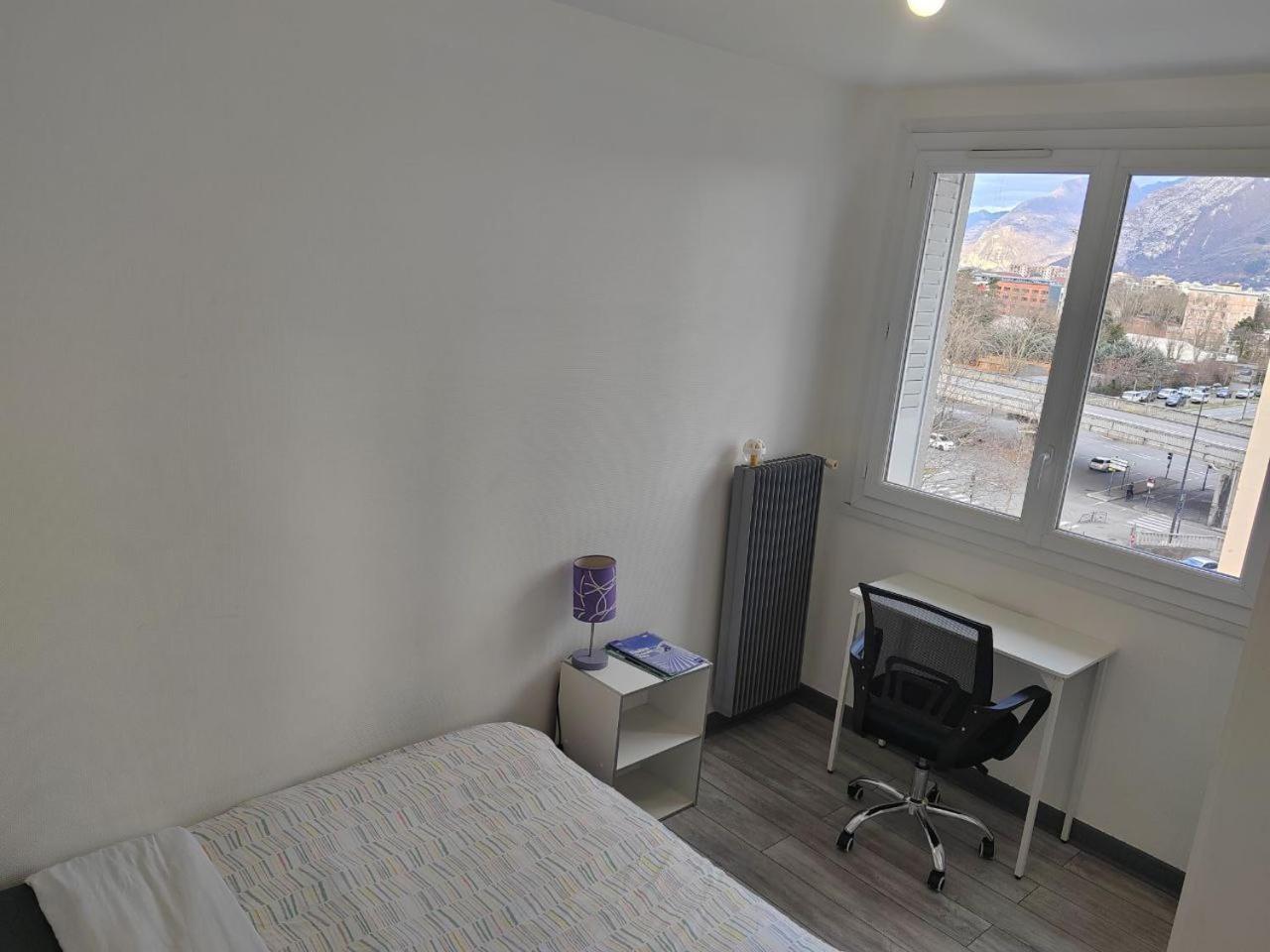 Une Chambre Dans Appartement Partage, Grenoble A 8 Min Du Centre-Ville Εξωτερικό φωτογραφία